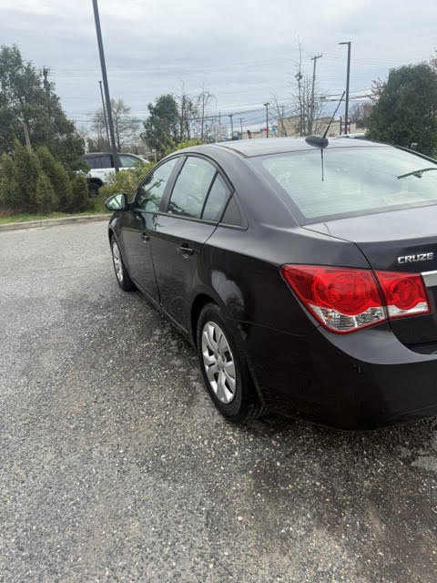2015 Chevrolet Cruze LS - Photo 6